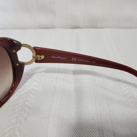 Salvatore Ferragamo Rust Red Sf668s 224 57 17 125 Sunglasses